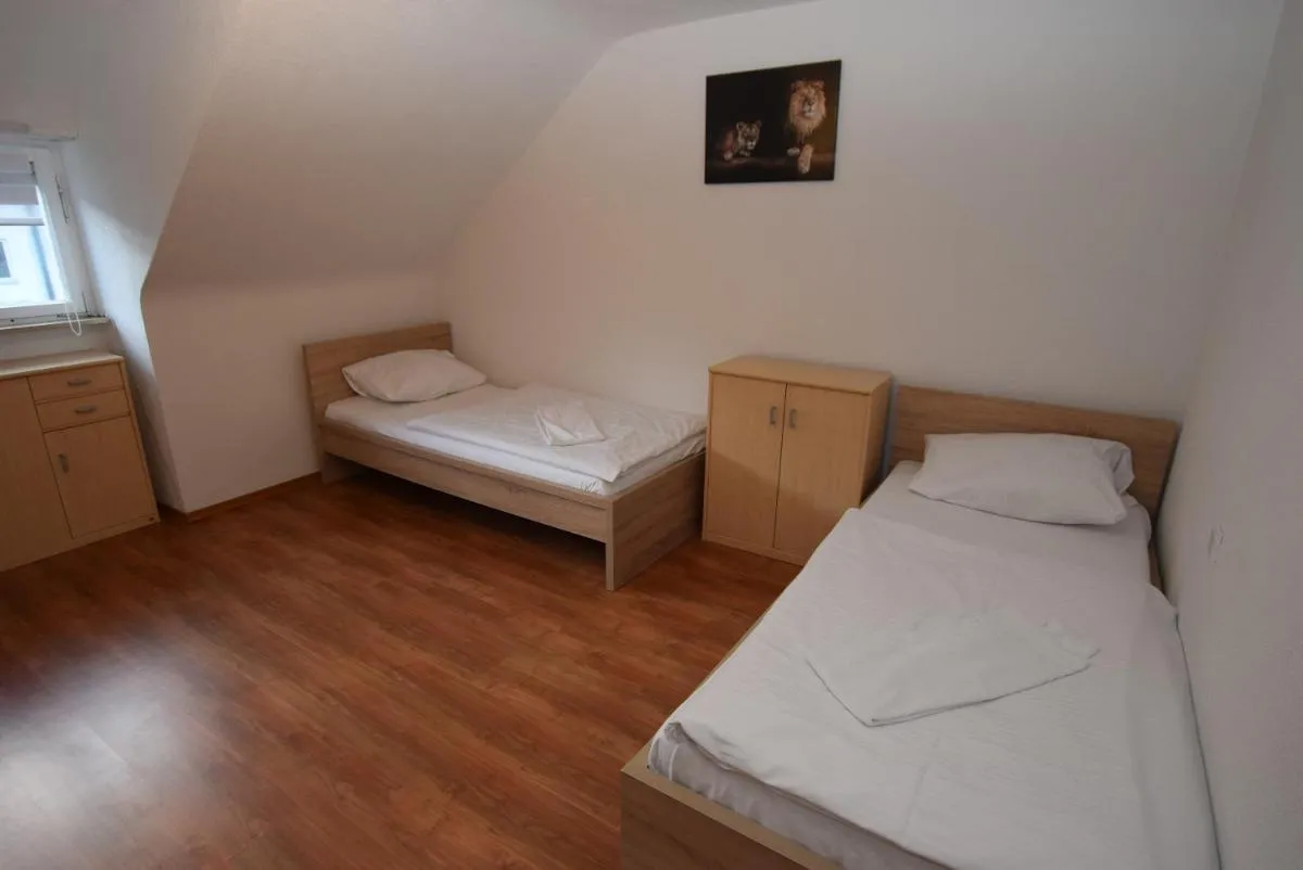Image 3 of AB Apartment 06