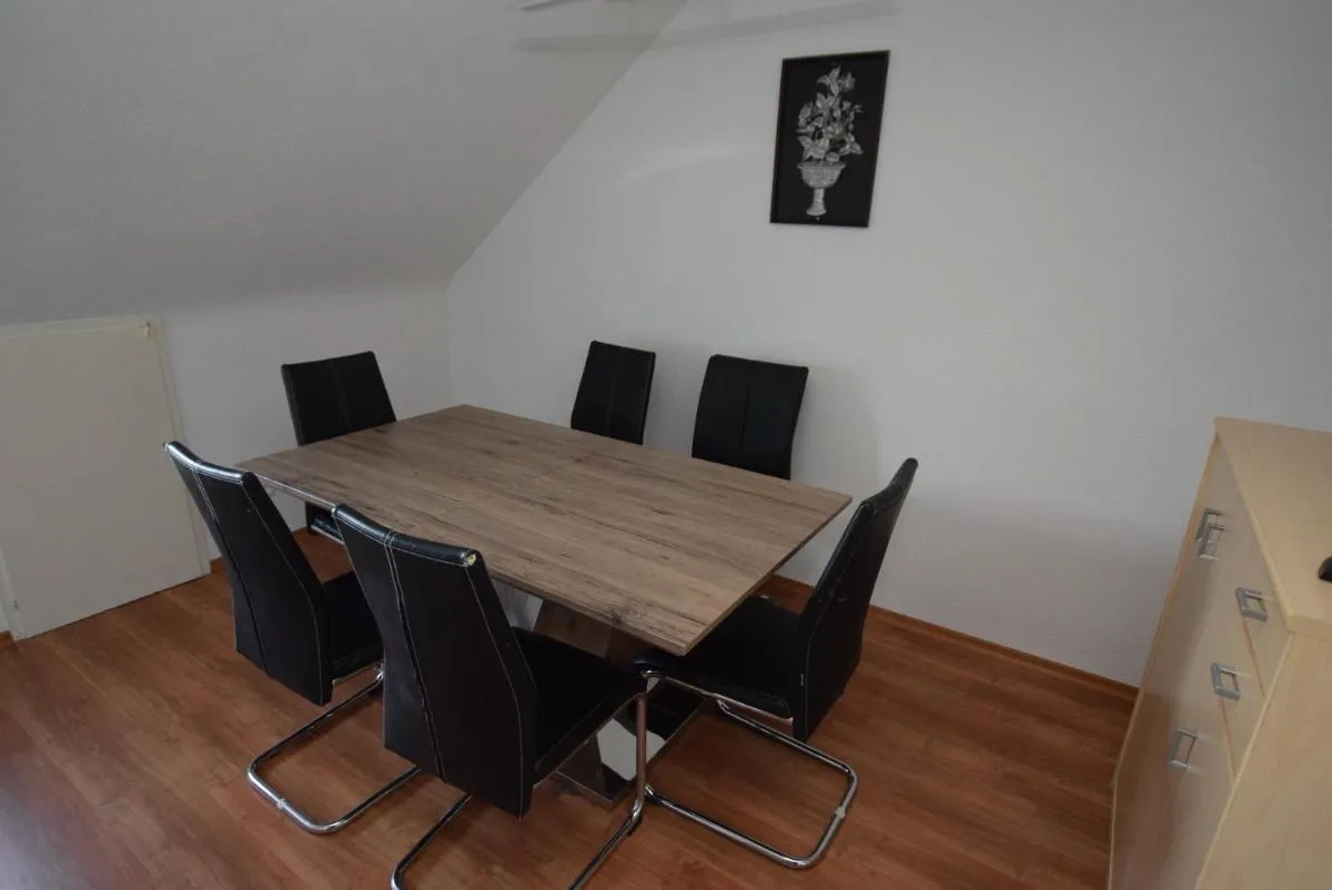 Image 4 of AB Apartment 06