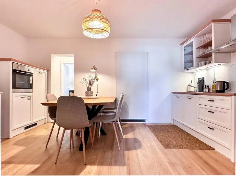 Image 3 of Appartio: Geräumige, moderne Ferienwohnung für Gruppen/Familien