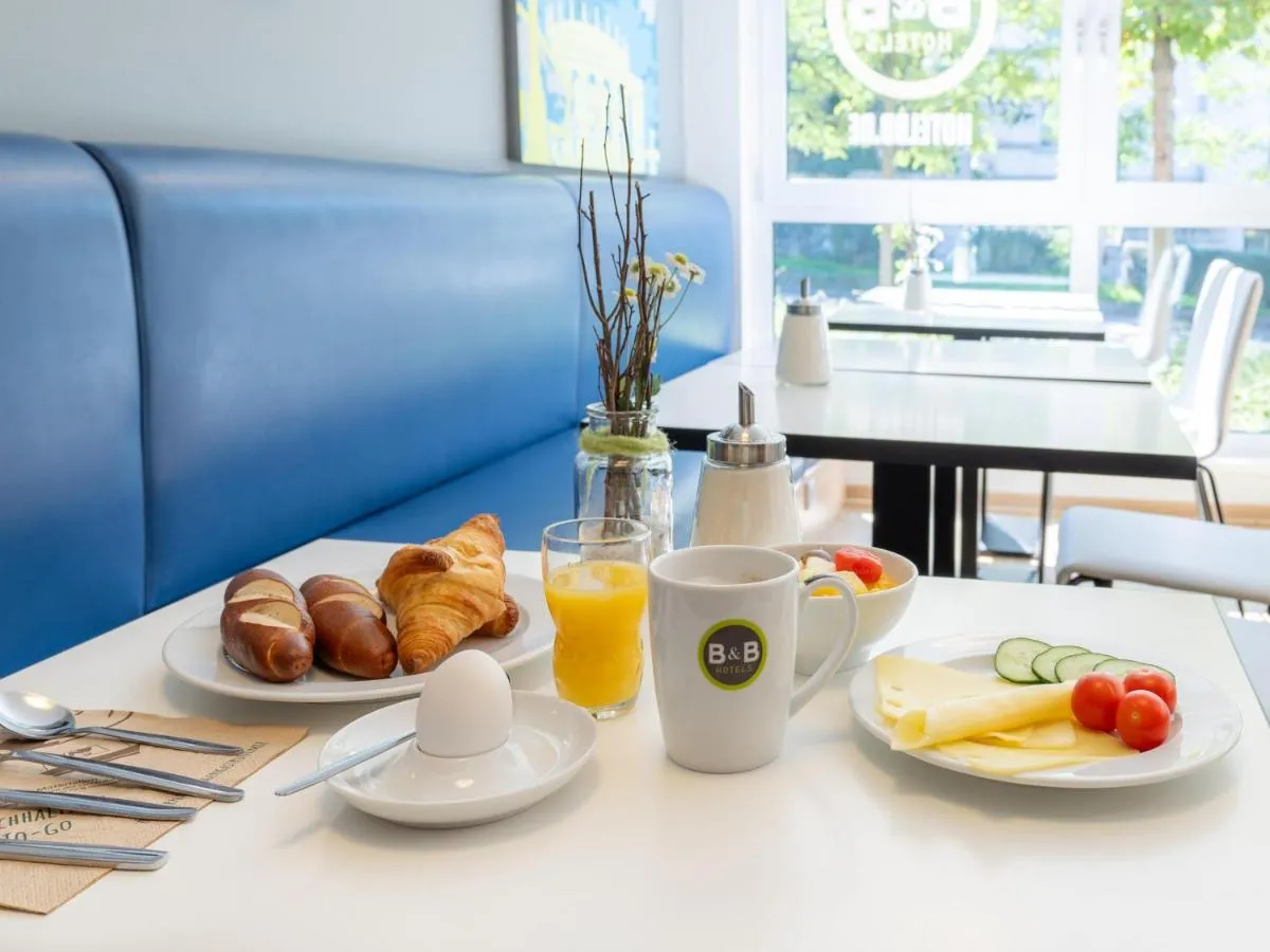 Image 4 of B&B Hotel Stuttgart-City