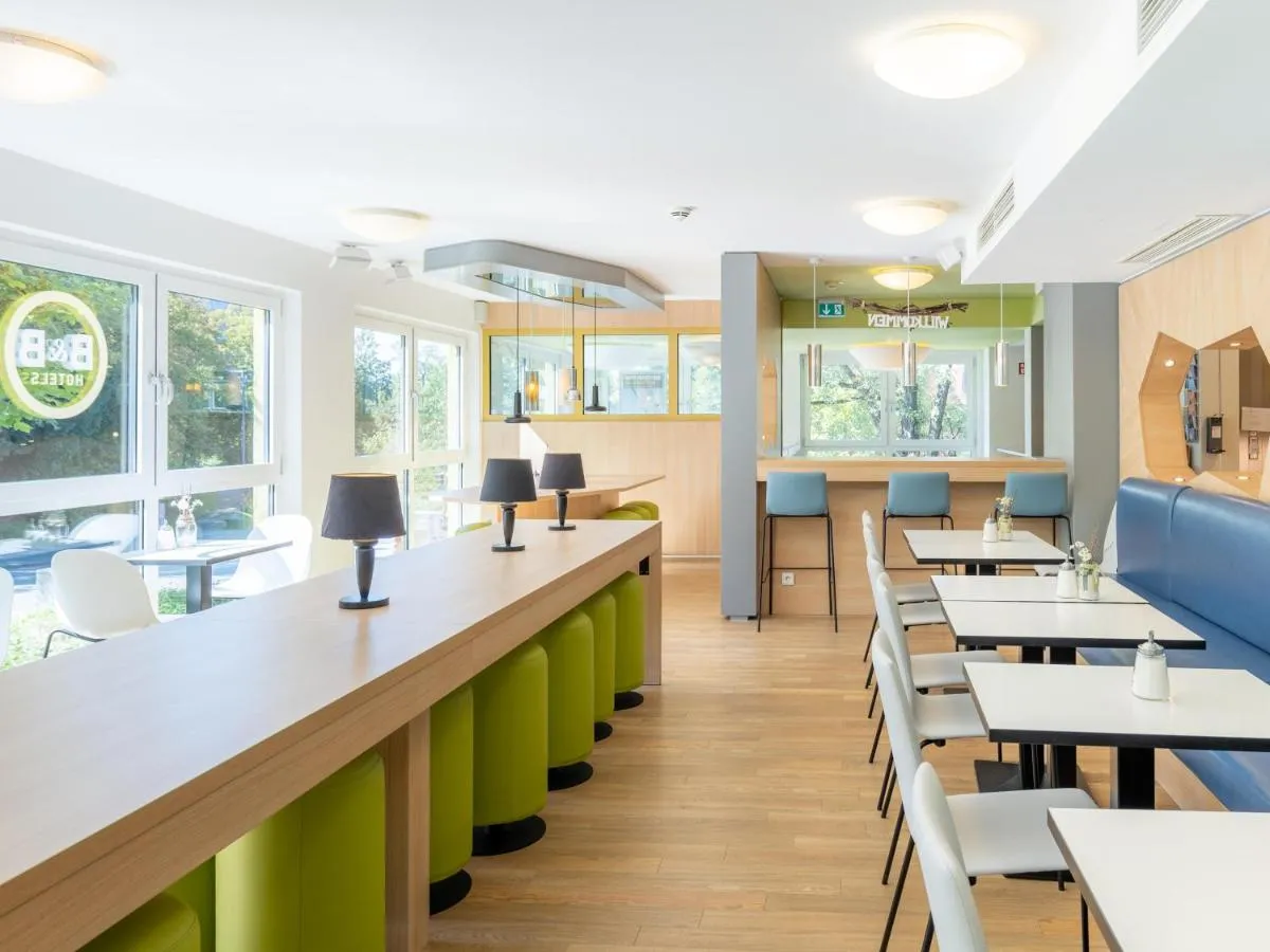 Image 3 of B&B Hotel Stuttgart-City