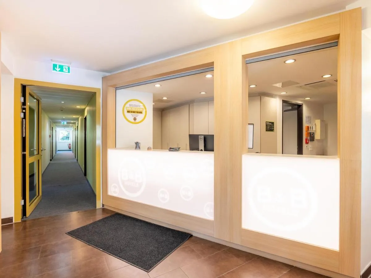 Image 2 of B&B Hotel Stuttgart-City