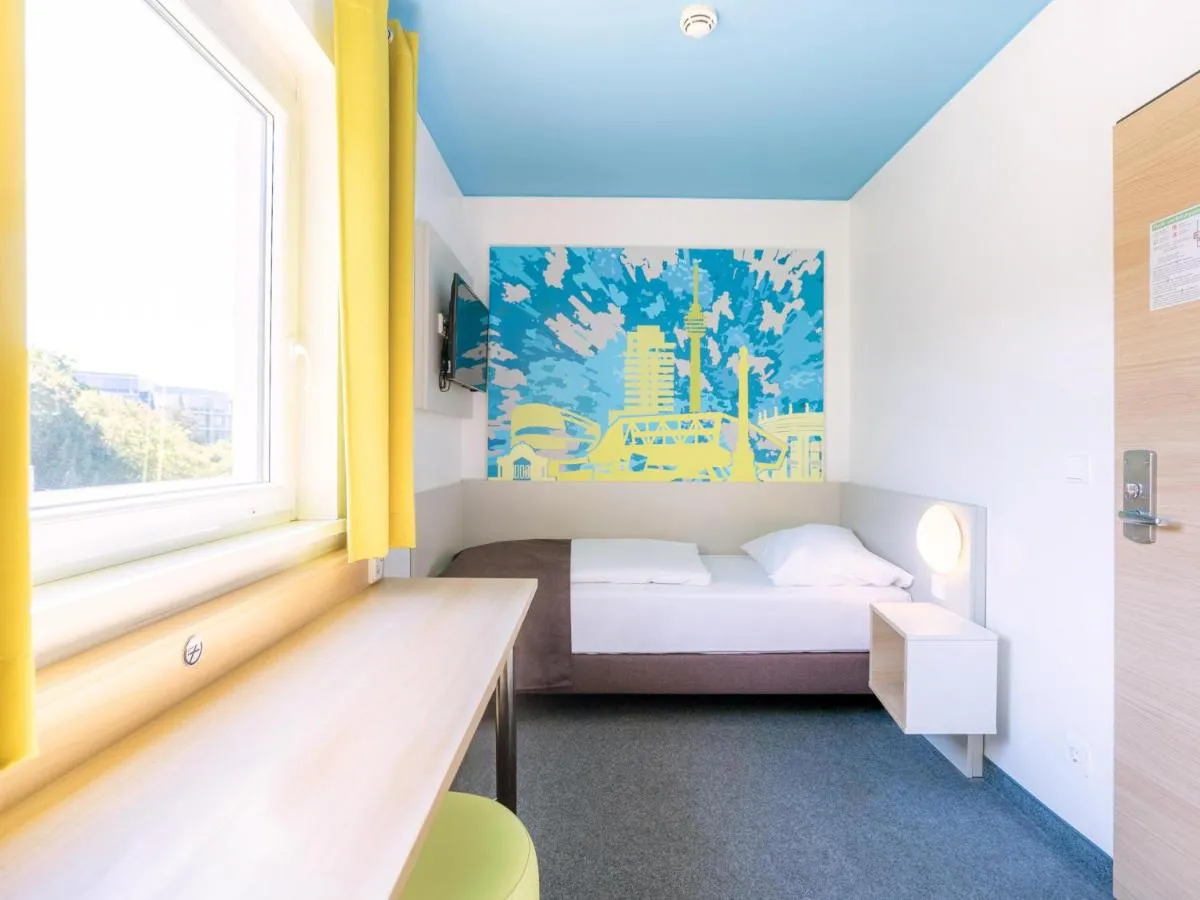 Image 5 of B&B Hotel Stuttgart-City