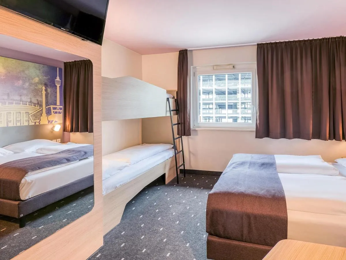 Image 2 of B&B Hotel Stuttgart-Vaihingen