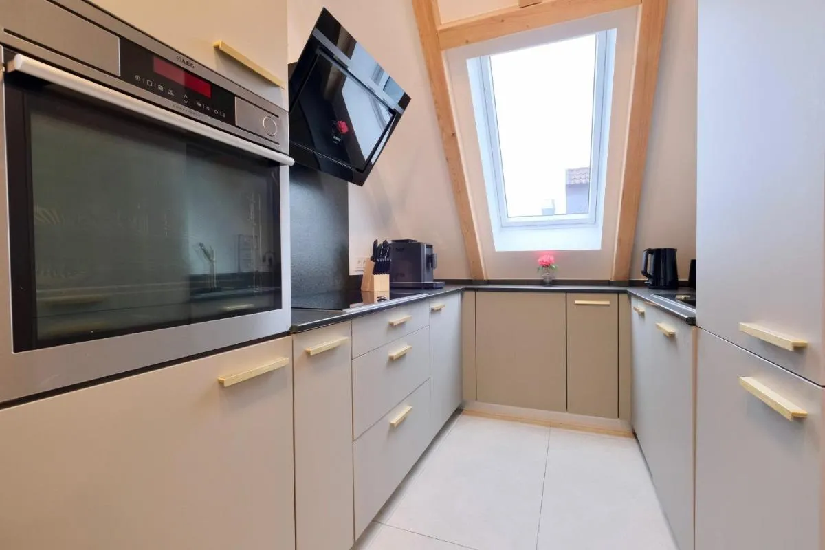 Image 3 of Brandneues Stadtglanz Apartment