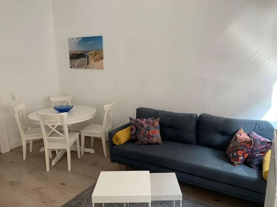 Image 2 of Gemütliche Altbauwohnung in Stuttgart Ostendplatz