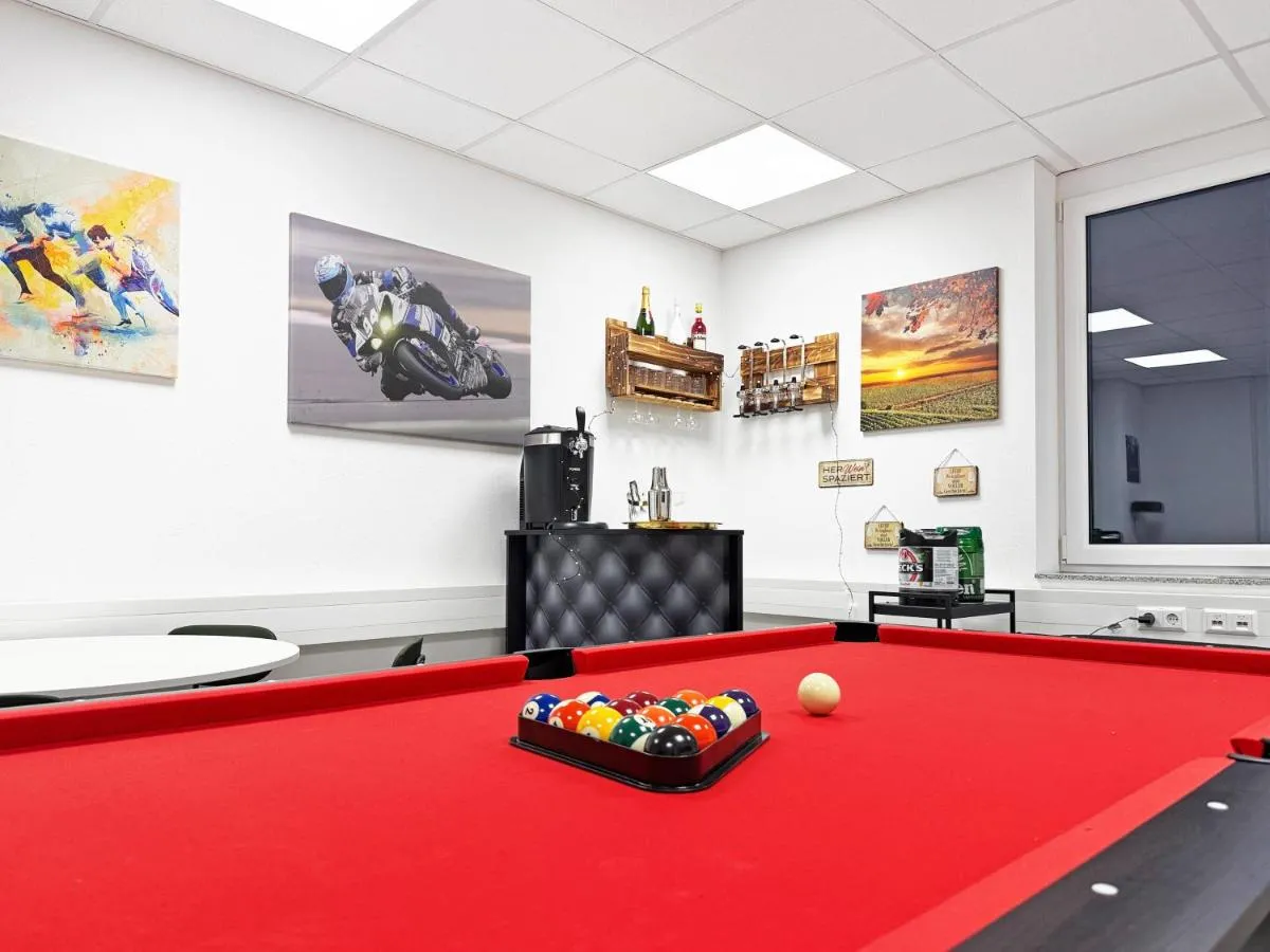 Image 3 of Gruppenfreundl Komfort Apt für 18 im Zentrum Stuttgarts