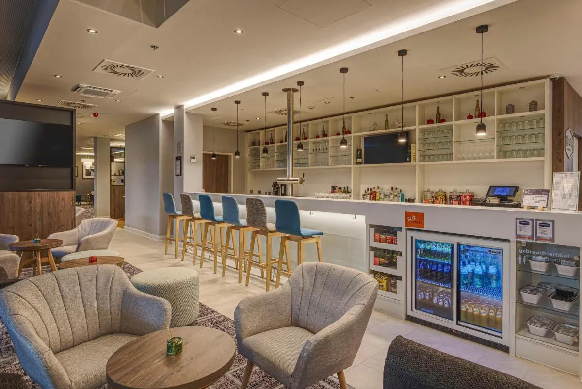 Image 4 of Hampton by Hilton Stuttgart City Centre