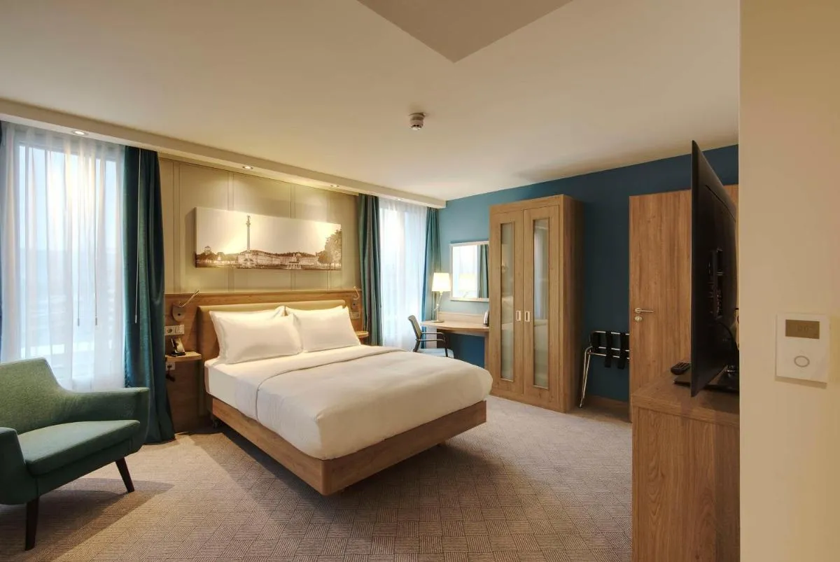 Image 1 of Hampton by Hilton Stuttgart City Centre