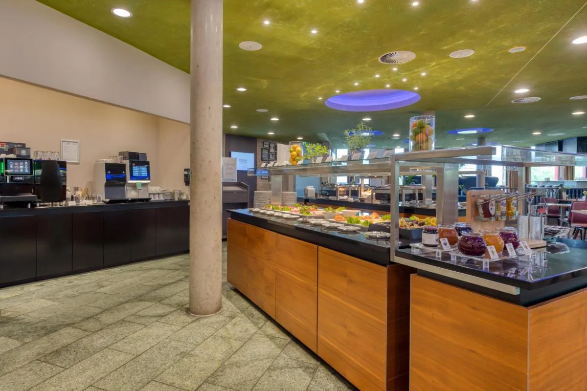 Image 3 of Hilton Garden Inn Stuttgart NeckarPark