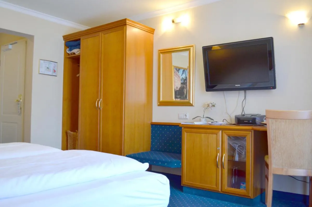 Image 4 of Hotel Ochsen Stuttgart