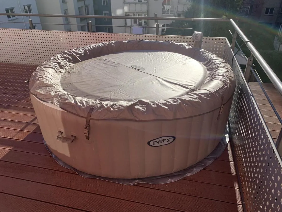 Image 5 of Komfort Oase mit Klimaanlage, Terrasse und Whirlpool
