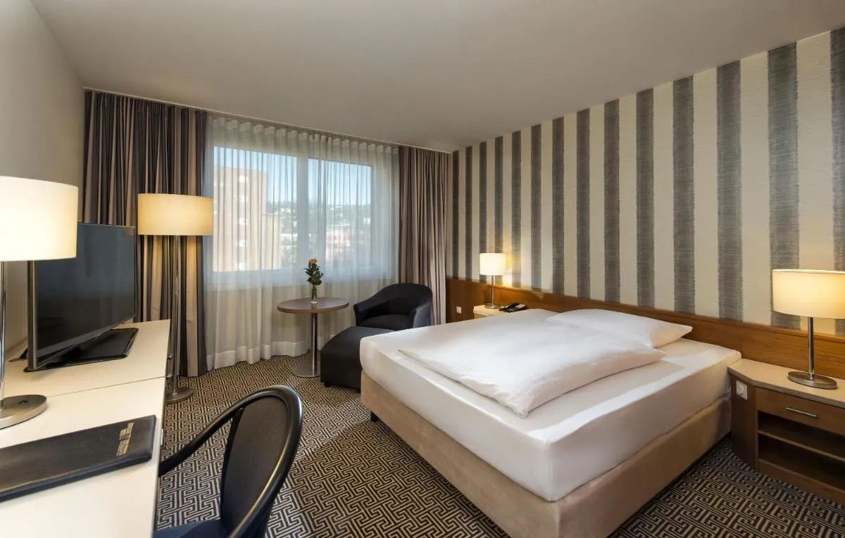 Image 5 of Maritim Hotel Stuttgart