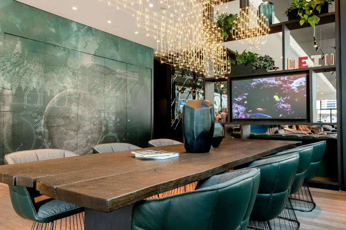 Image 4 of Motel One Stuttgart-Hauptbahnhof