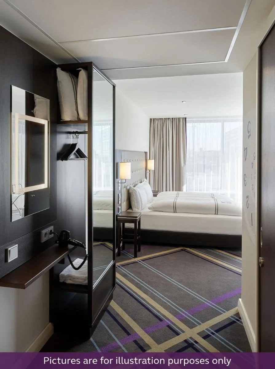 Image 3 of Premier Inn Stuttgart City Centre