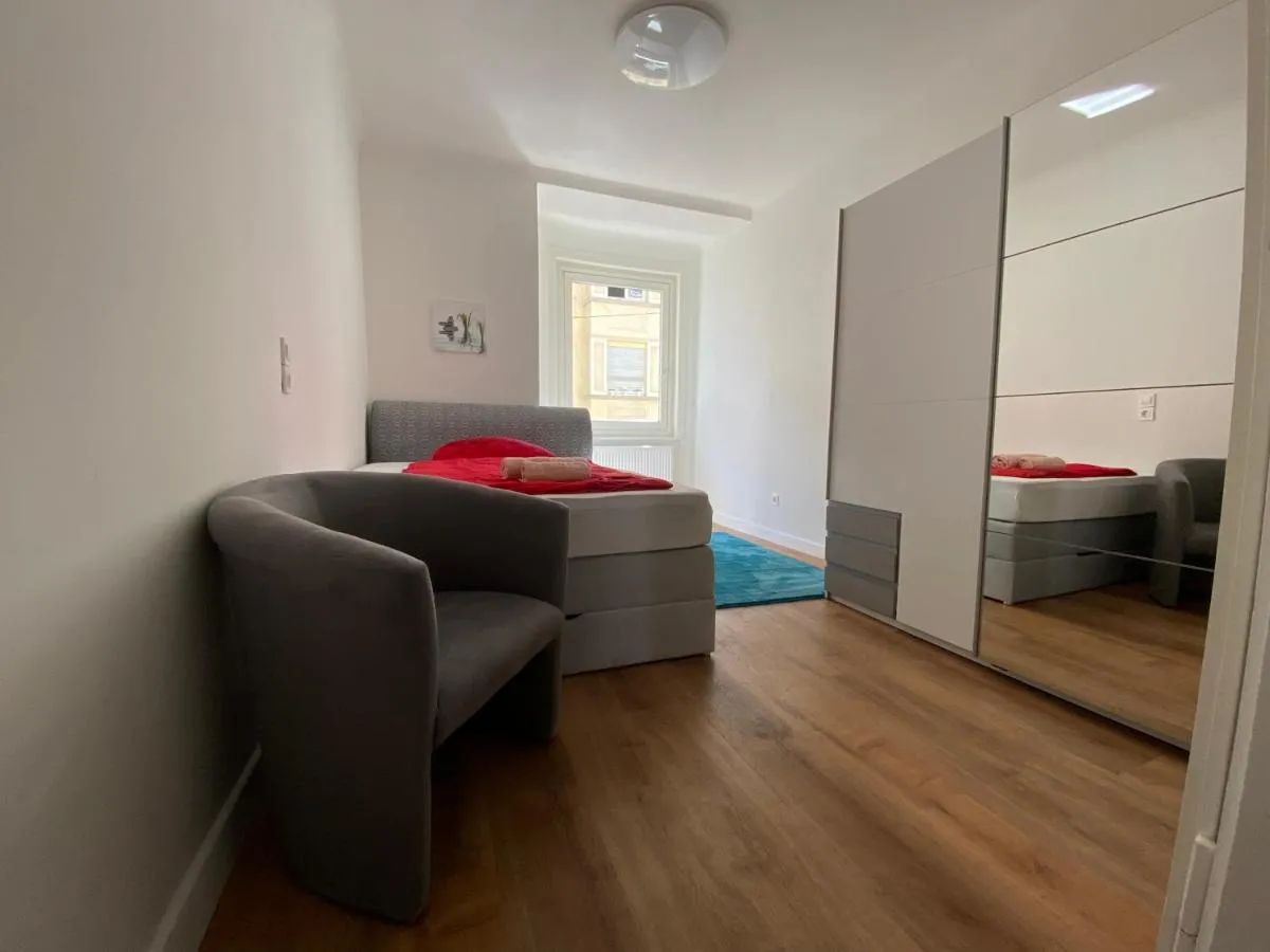 Image 1 of Schöner Wohnen in Stuttgart Ost