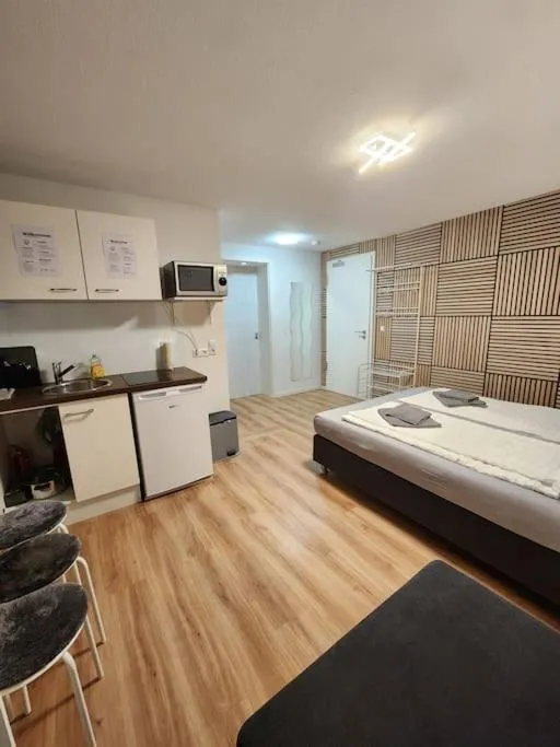 Image 3 of Stuttgart City Apartment A