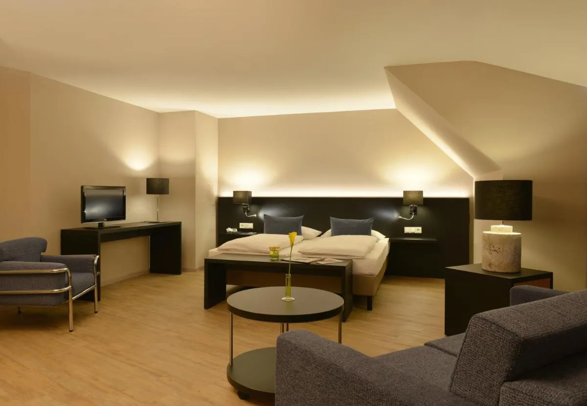 Image 4 of relexa Waldhotel Schatten Stuttgart